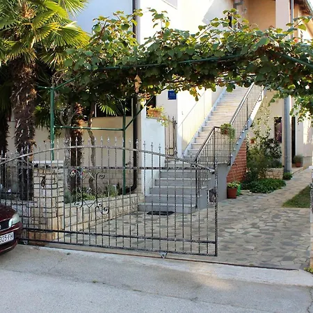 Apartment Novigrad 2536b