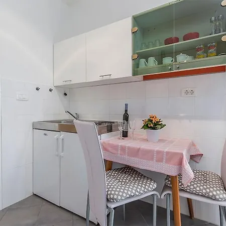 Apartamento Novigrad 2536b